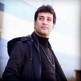 علیرضا فرهادی برارگت تازگیا هی سر شر داره با ما